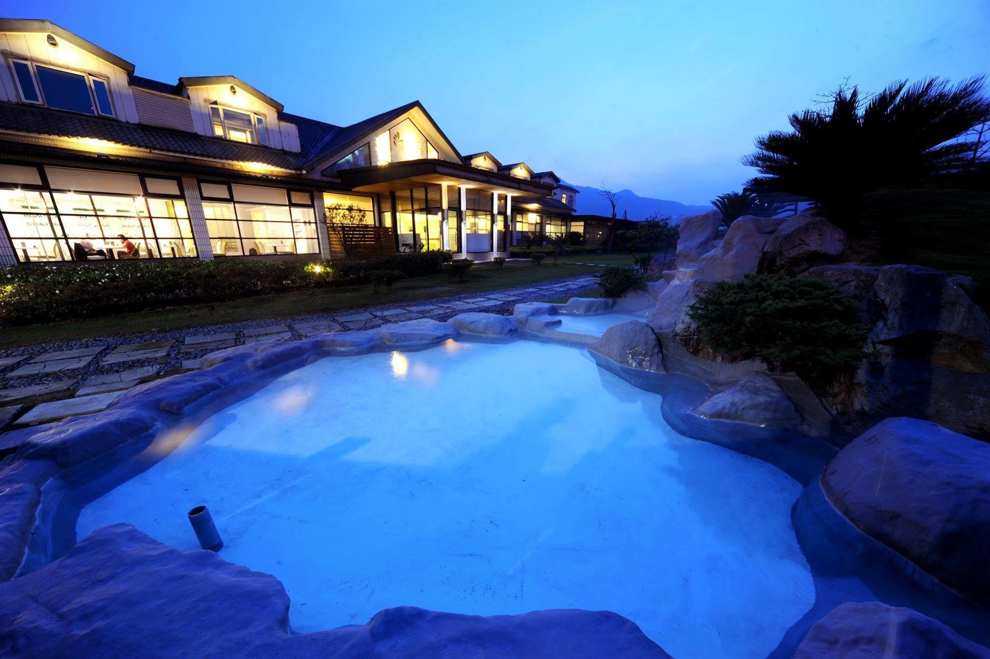 Chat Hot Spring Resort Keelung Exterior foto